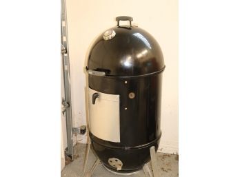 Weber Smoker Grill  Hardly Used