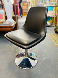1970s Mid Century Modern Chair