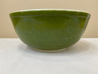 Vintage Green Pyrex Mixing Bowl (4QT)