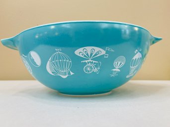Vintage Hot Air Ballon Pyrex Nesting Bowl