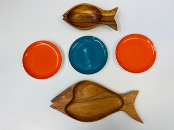 Vintage Wood Fish Serving Platters & Japanese MCM Vibrant App Plates