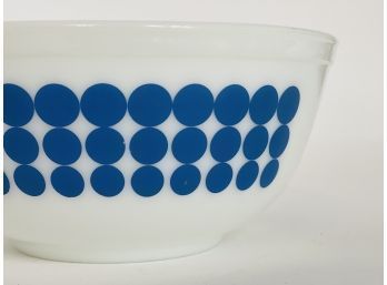 Vintage Pyrex Blue Polka Dots Mixing Bowl 2QT