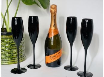 Black Glass Champagne Flutes (Set Of 4)