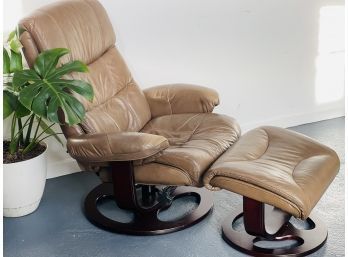 2013 Lane Industries Ekornes Style Reclining Chair With Ottoman