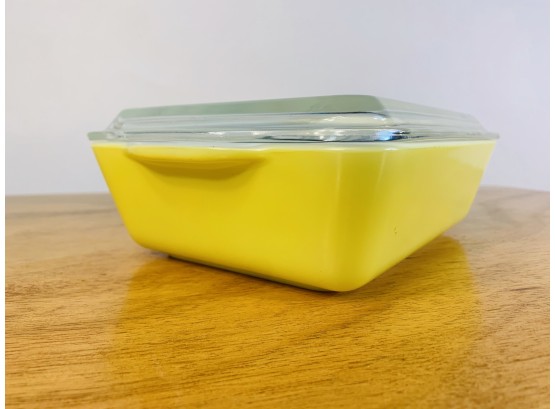 Vintage Pyrex Yellow With Lid