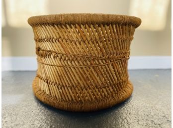 Thick Woven Basket Or Soft Table