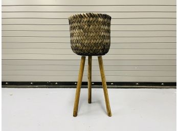Contemporary Wicker Tripod Planter Basket