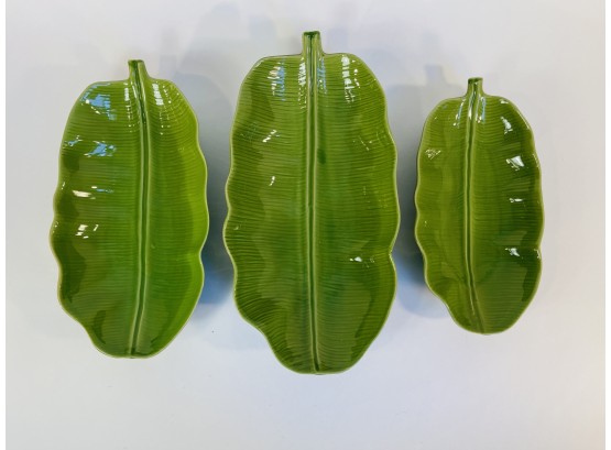 Contemporary Large Ceramic Nesting Palm Leaf Dishes