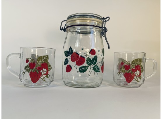 Vintage Strawberry Glass Set