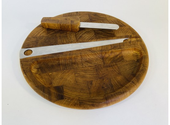 Vintage Weavewood Style Cheese Board With Knives