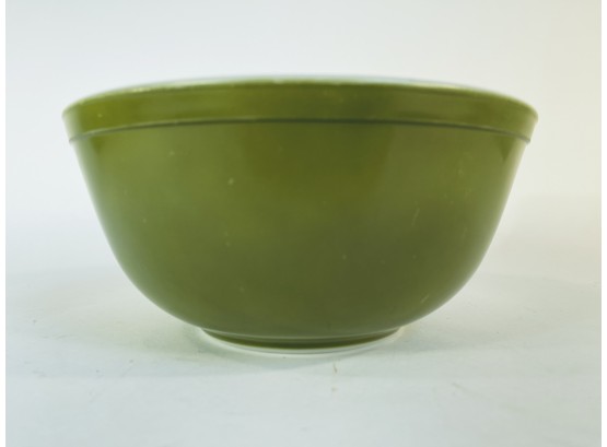 Vintage Avocado Green Pyrex Mixing Bowl (2.5 QT)