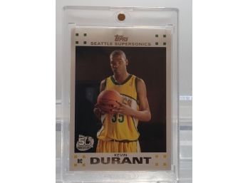 2007 Topps 50th Anniversary _ Kevin Durant White Boarder Rookie Card # 2 Of 14