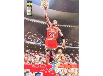 Michael Jordan 1995-96 COLLECTOR'S CHOICE PROFESSOR DUNK #195 MICHAEL JORDAN