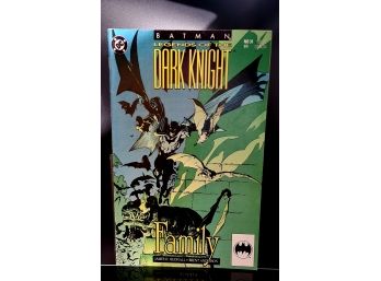 BATMAN LEGENDS OF THE DARK KNIGHT #31 (1992) DC COMICS 'FAMILY' BRENT ANDERSON!