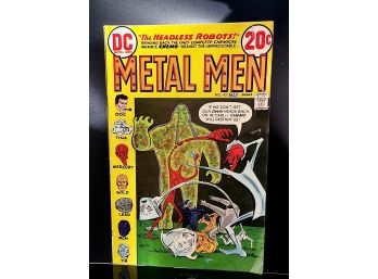 1973 ISSUE #43 DC COMICS *METAL MEN* COMIC BOOK 'THE HEADLESS ROBOTS!'