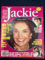 Globe Special Magazine - Jackie