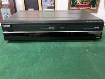 Toshiba DVR620KU - VCR / DVD Player Combo