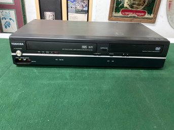 Toshiba SD-V296-K-TU - VCR / DVD Player Combo