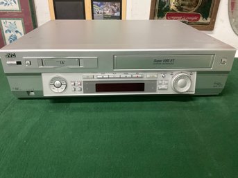 JVC HR-DVS2U - VCR / Mini DV Player Combo