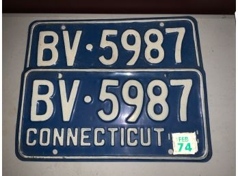 Set Of Two Connecticut License Plates - BV-5987