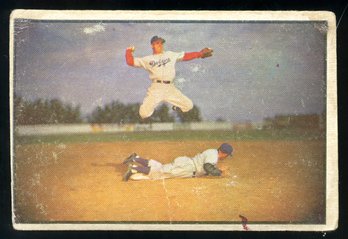 1953 Bowman Color #33 Pee Wee Reese Baseball Card