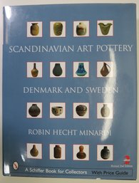 Scandinavian Art Pottery: Denmark And Sweden Hardcover