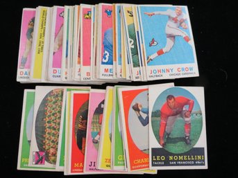 (61) 1958 And 1959 Topps Football Cards