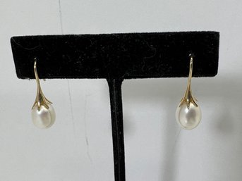 Stunning 14K Gold Pearl Drop Earrings 3 Grams