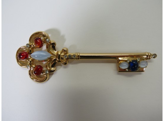 Vintage Coro Pegasus Key Brooch Opalescent Glass Cabochons Gold Tone