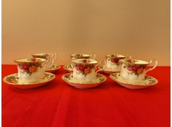 6 Royal Albert Old Country Roses Cups And Saucers