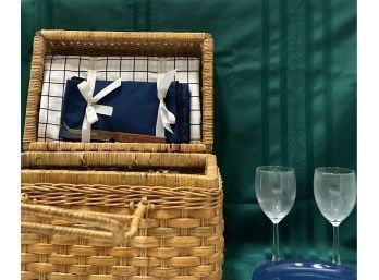 Wicker Picnic Basket With Dishes & Glasses