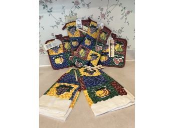 Set Of 6 Kitchen Towels And Pot Holders