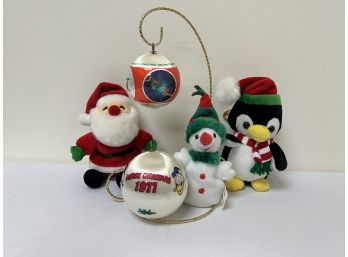 Lot Of Vintage Christmas: 1982 E.T. Ornament 1977 Disney Ornament & Plush Toys