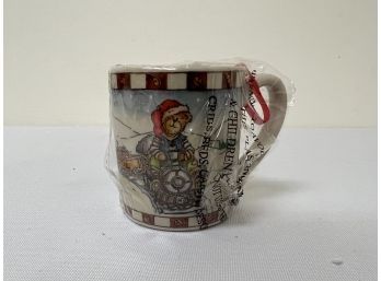 Set Of 4 Boyds Collection Holiday Mini Mugs