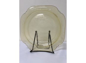 Federal Glass Madrid Pattern 10' Square Plate