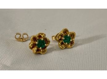 18k Gold Flower Style Emerald Earrings