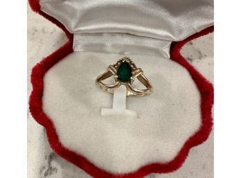 14k Ring With Green Stone