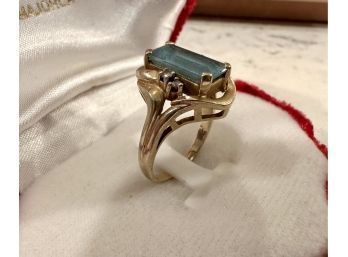 14k And Blue Stone Ring
