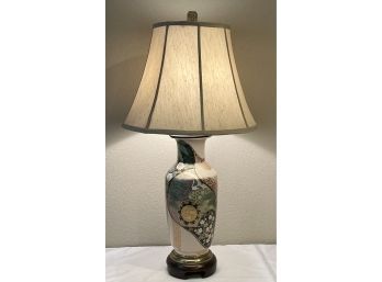 Asian Style Handpainted Table Lamp W/gold & Brass Accents