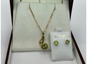Ladies 14K Yellow Gold Peridot Free Form Pendant Stamped 14K, Diamond And Earrings Set
