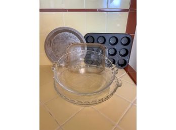 Lot Of 5 Baking Dishes And Pans