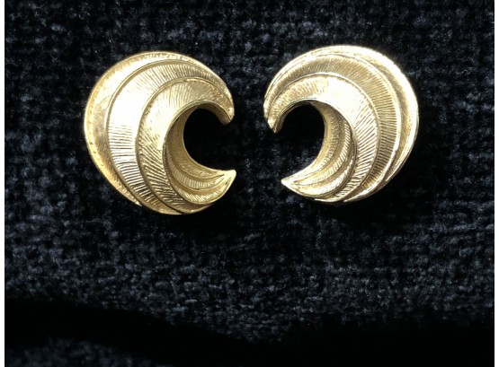 Crescent Shaped Gold Tone  Earrings From Crown Trifari