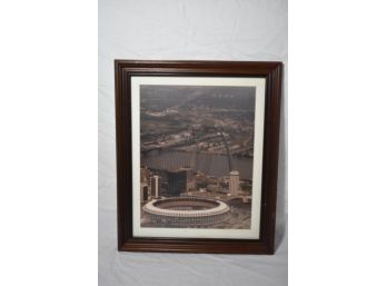 Beautifully Framed Photograph Of The Saint Louis Gateway Arch