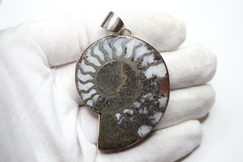 AMMONITE STERLING SILVER PENDANT NECKLACE 27.9 GRAMS 65MM X 45MM