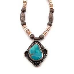 NATIVE AMERICAN STERLING SILVER TURQUOISE NECKLACE PENDANT