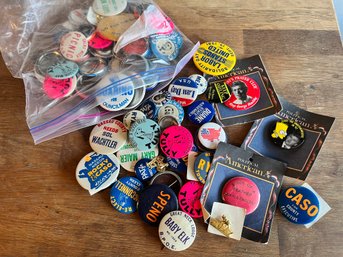 LOT OF VINTAGE PINS, MANY POLITICAL