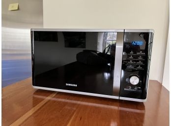 Samsung Microwave Oven : Model # MS11K3000AS