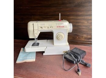 Singer Sewing Machine, Model 3314