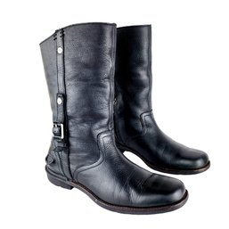 Ugg Australia Bellevue Black Mid-Calf Leather Boot With Fur Inside