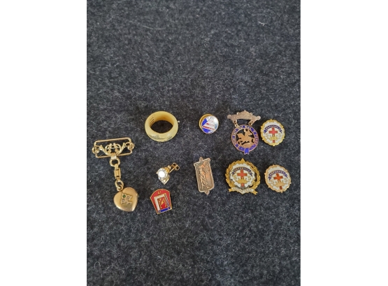 Mixed Lot Of Jewelry